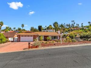 MLS #260024773SD image #0