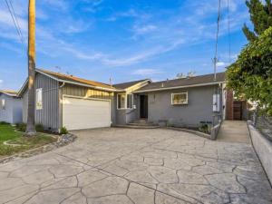 MLS #260025372SD image #0