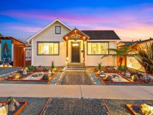 MLS #260025532SD image #0