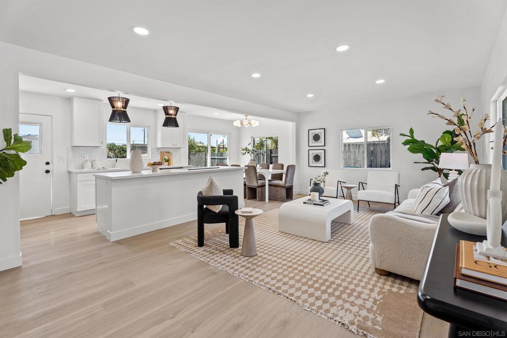 MLS #2600279SD image #0