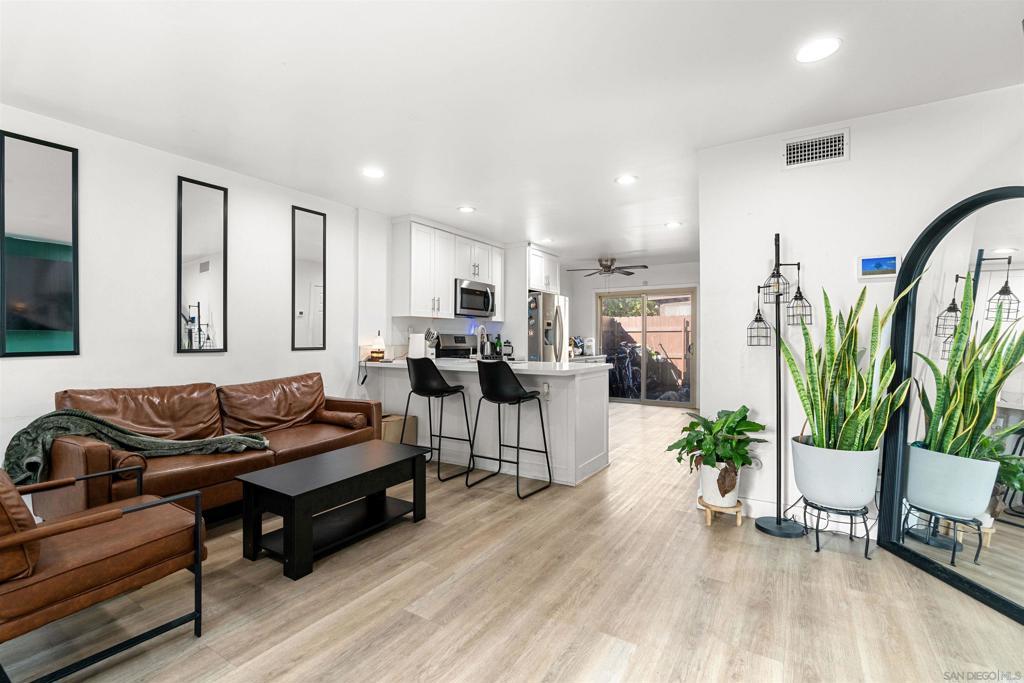 MLS #2600344SD image #0