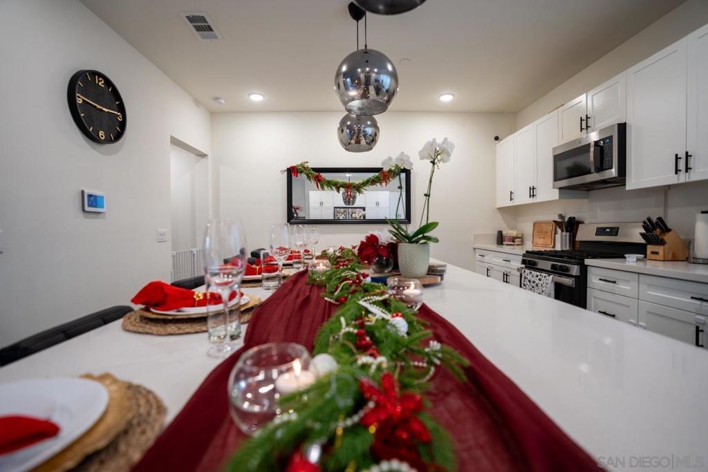 MLS #2600362SD image #0