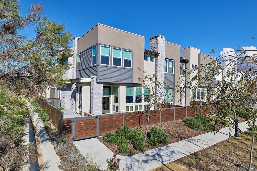 MLS #2600615SD image #0