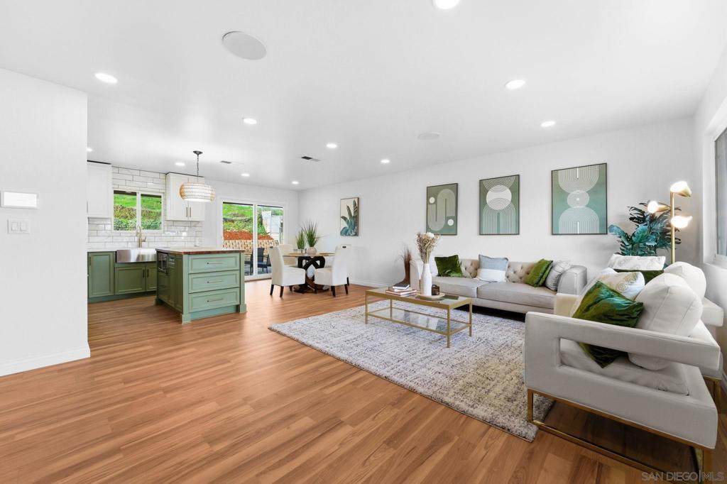 MLS #2600623SD image #0