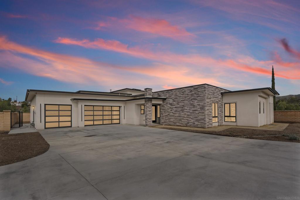 MLS #2600653SD image #0