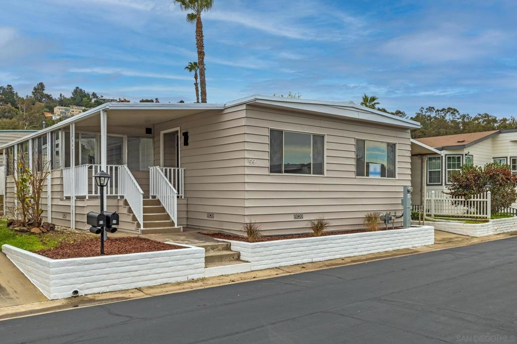MLS #2600817SD image #0