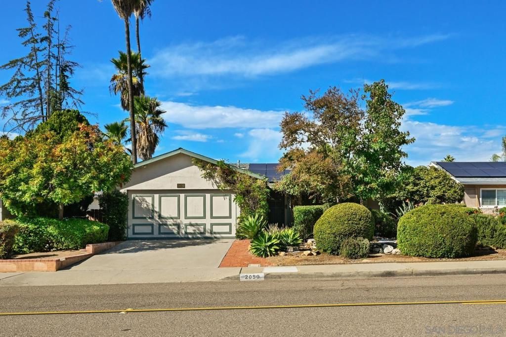 MLS #2600906SD image #0