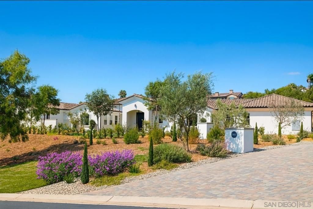 MLS #2600913SD image #0