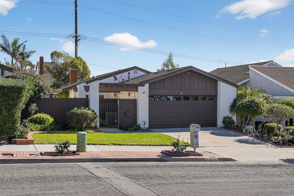 MLS #2601071SD image #0