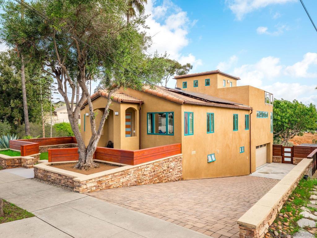 MLS #2601077SD image #0