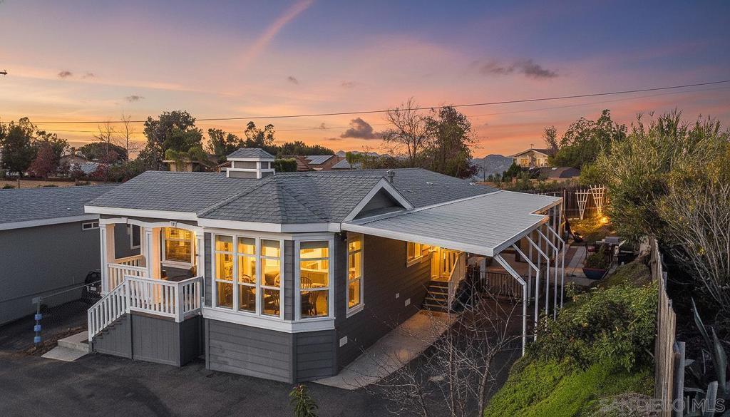 MLS #2601118SD image #0