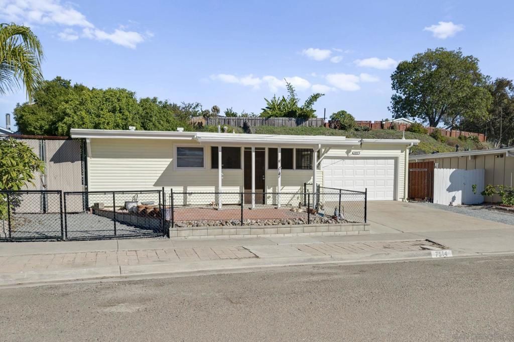 MLS #2601135SD image #0