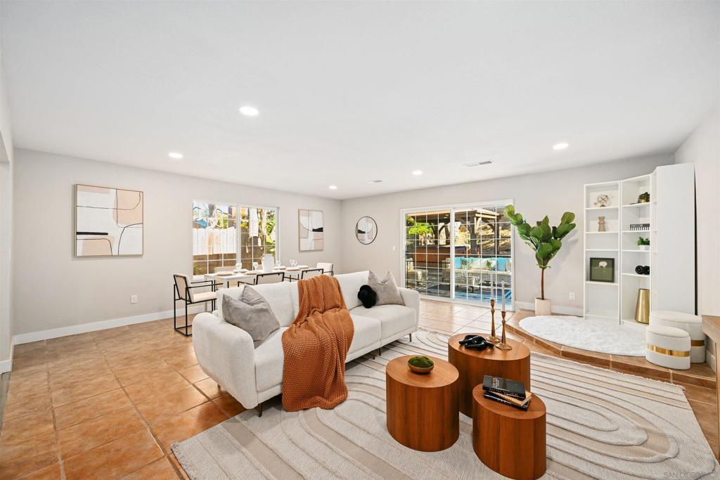 MLS #2601142SD image #0