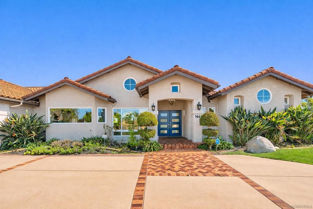 MLS #2601220SD image #0