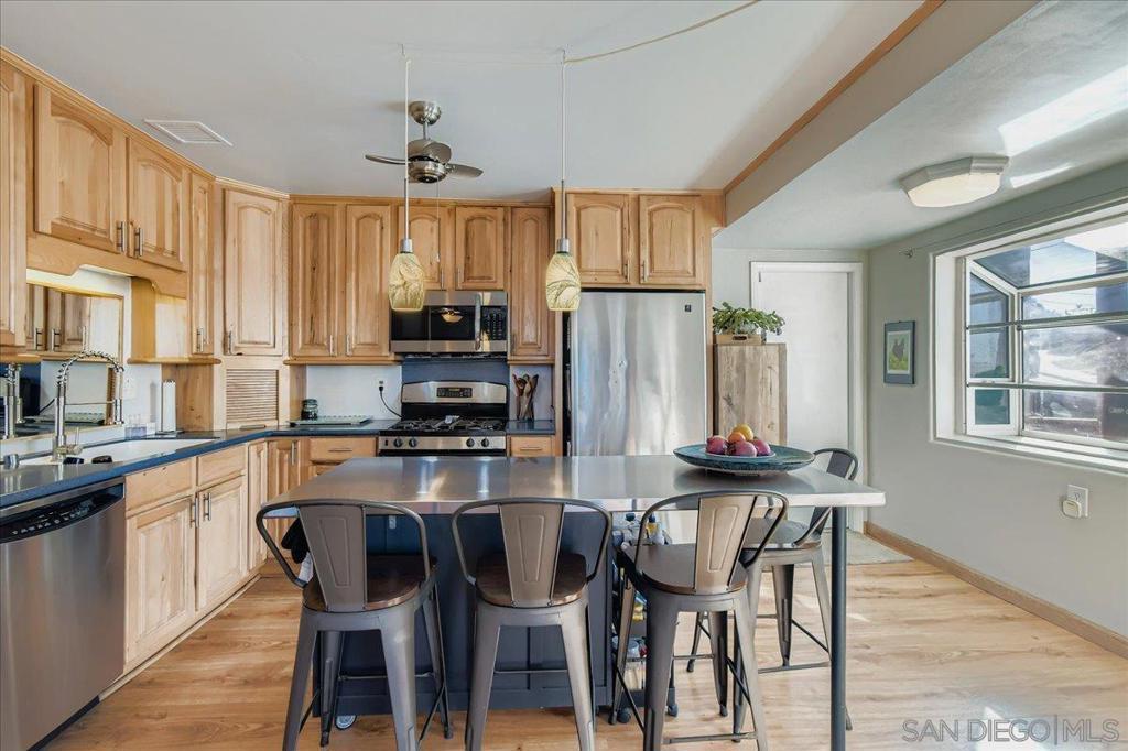 MLS #2601222SD image #0