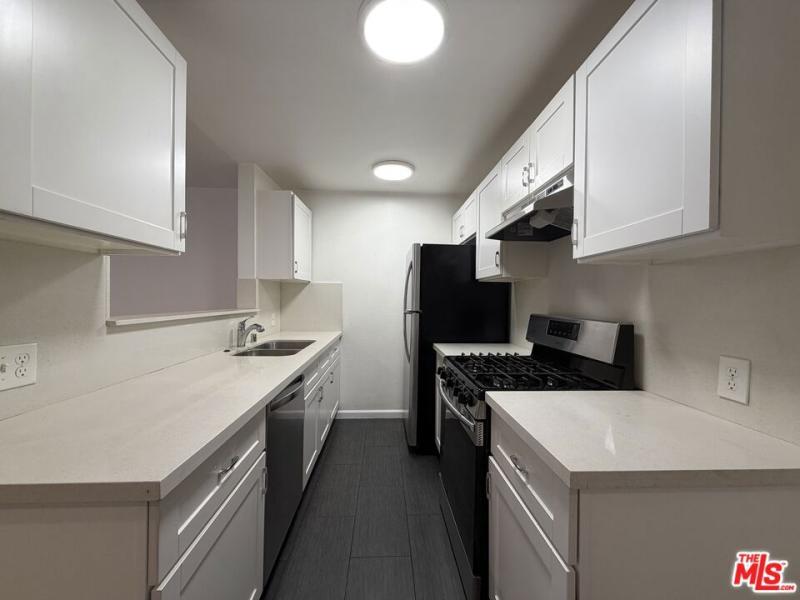 MLS #26101605 image #0