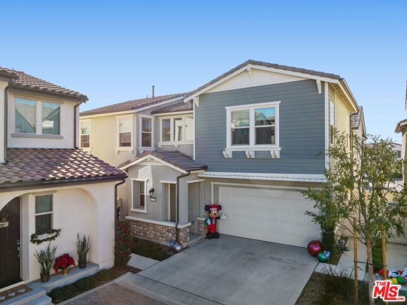 MLS #26101872 image #0