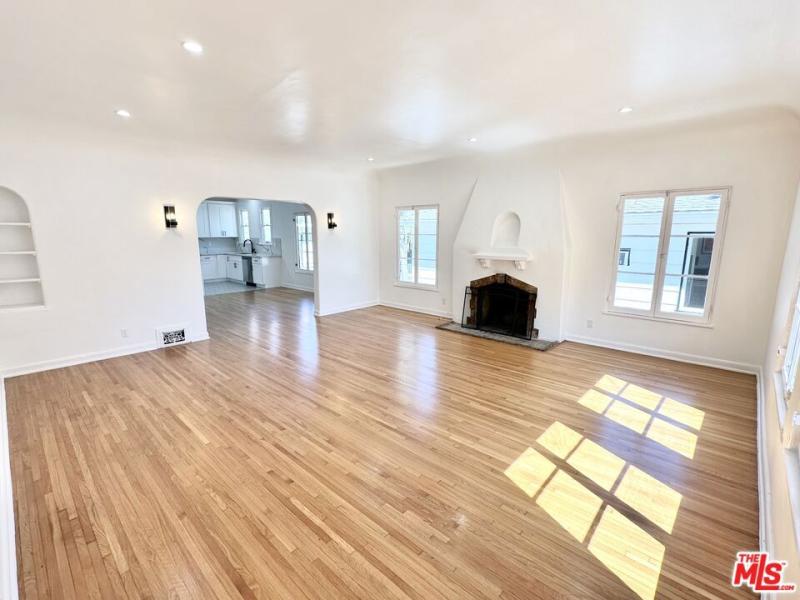 MLS #26101950 image #0