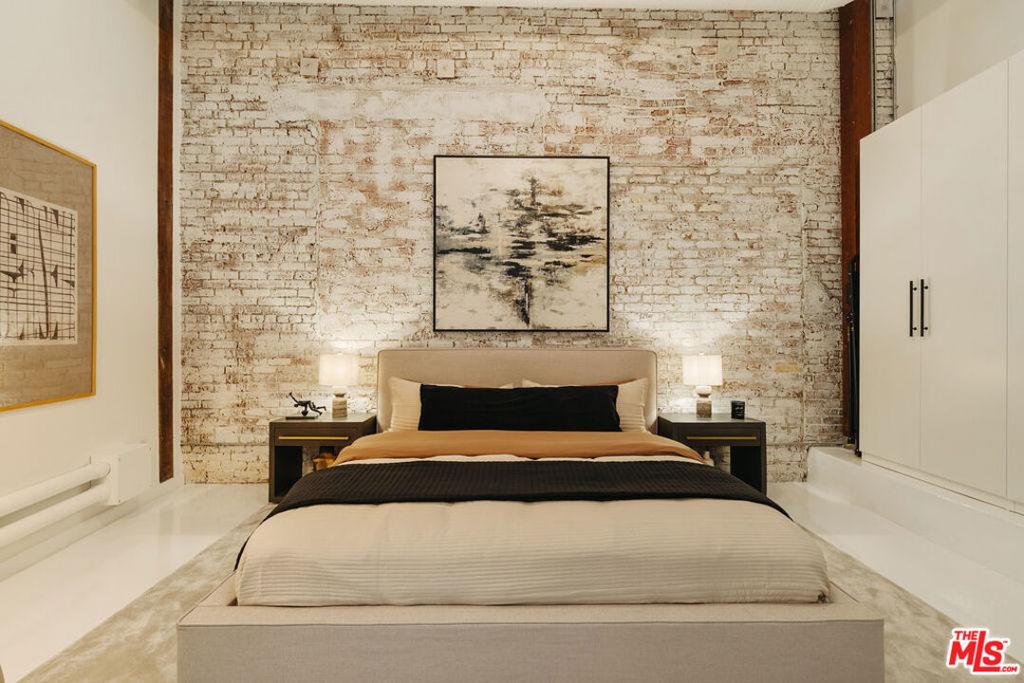 MLS #26632065 image #0