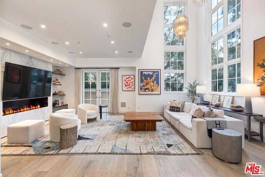 MLS #26632125 image #0