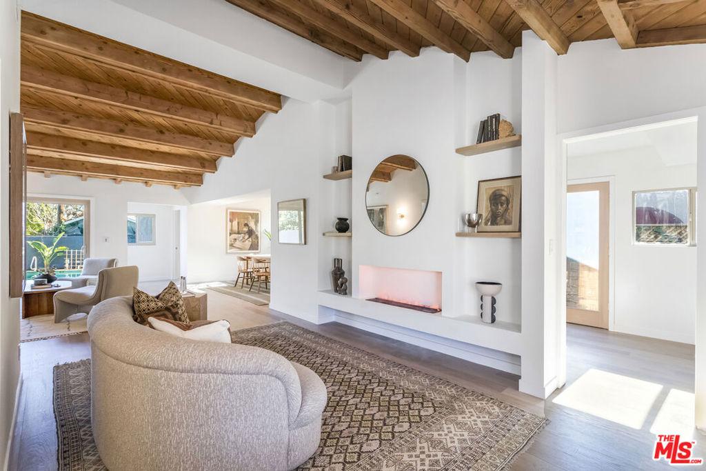 MLS #26632369 image #0