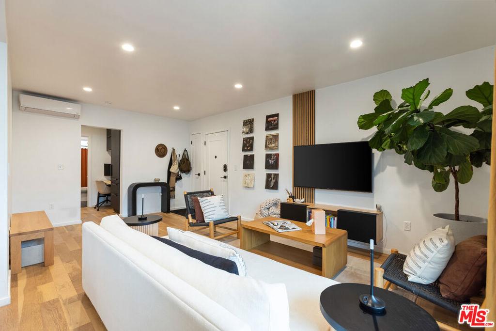 MLS #26632497 image #0