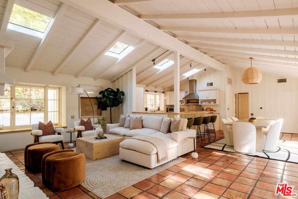 MLS #26633315 image #0