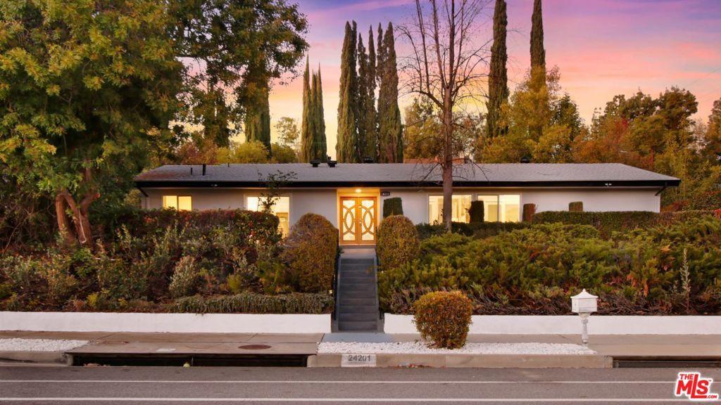 MLS #26634351 image #0