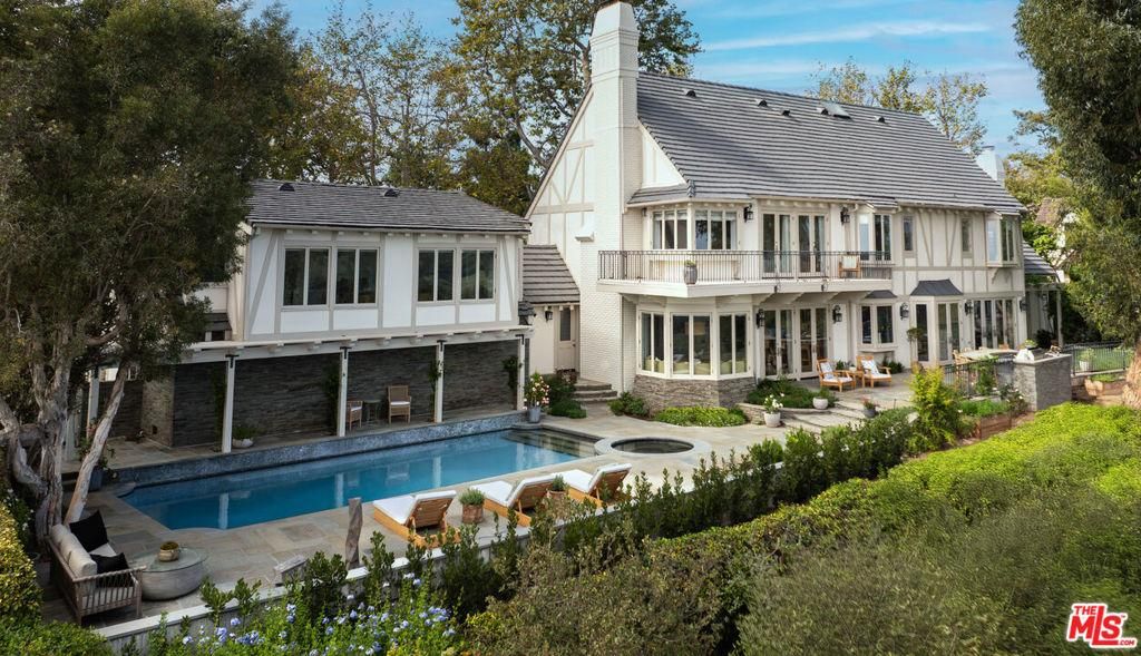 MLS #26635599 image #0