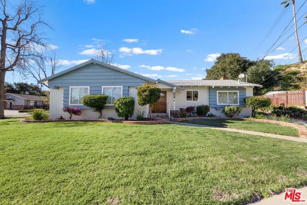 MLS #26635687 image #0