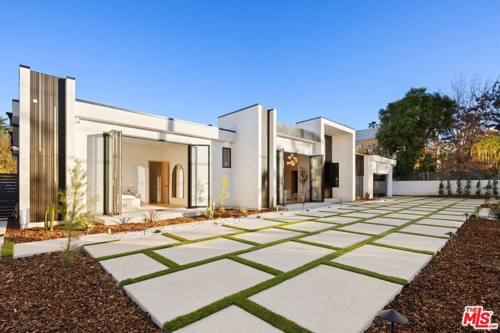 MLS #26636337 image #0