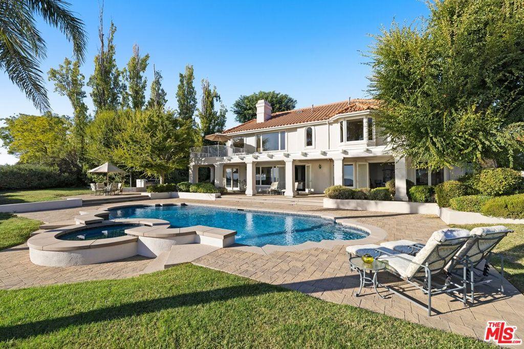 MLS #26636377 image #0