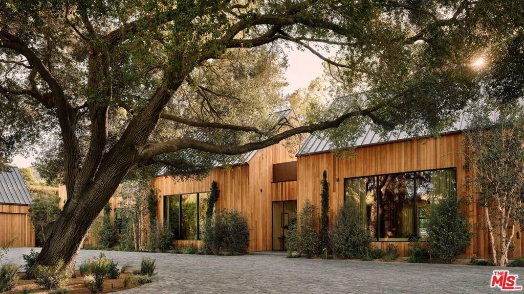 MLS #26636745 image #0