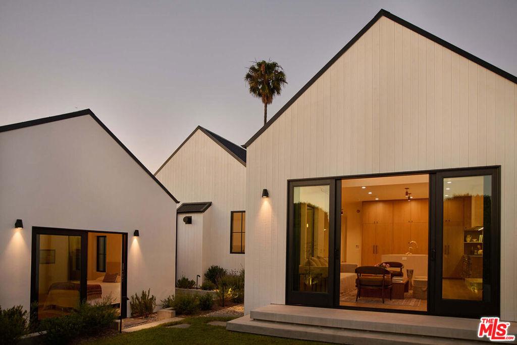 MLS #26637105 image #0