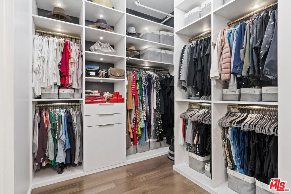 MLS #26637359 image #0