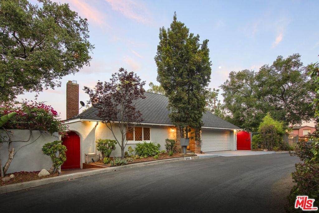 MLS #26637407 image #0