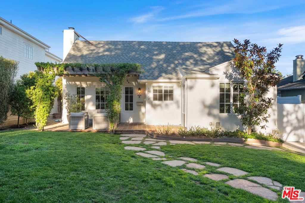 MLS #26637629 image #0