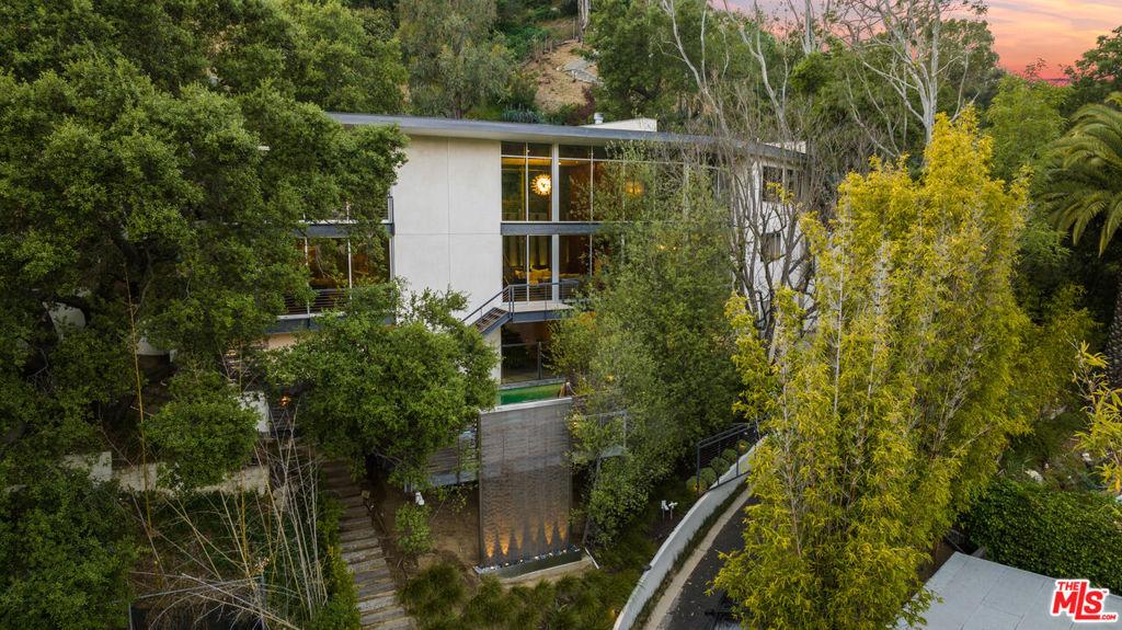 2207 Bowmont DR Beverly Hills CA 90210 | MLS #26638693 45 MLS #26638693 image #0