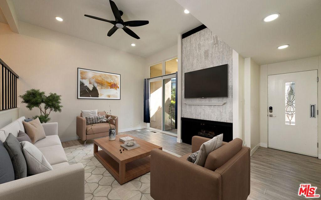 13206 Admiral AV #F Marina del Rey CA 90292 | MLS #26640269 45 MLS #26640269 image #0