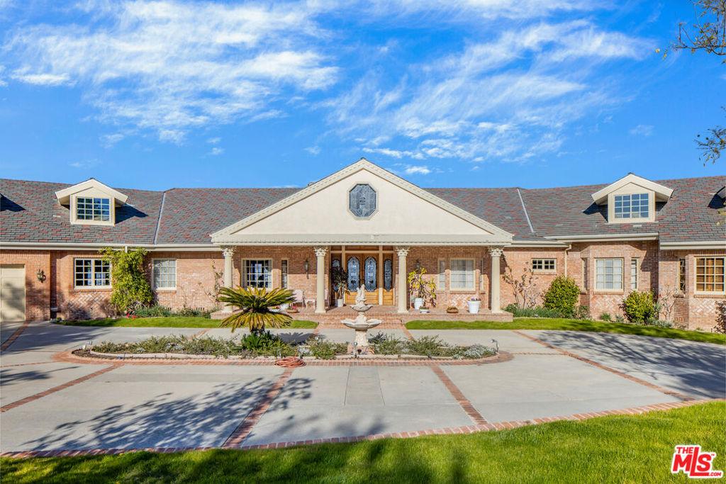 MLS #26640411 image #0