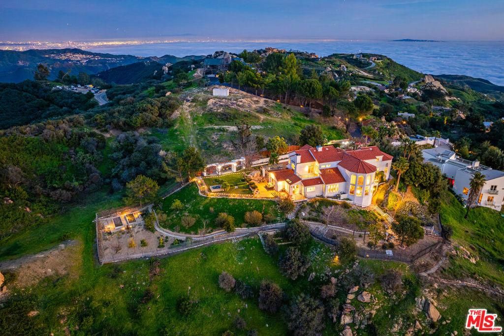 MLS #26640809 image #0