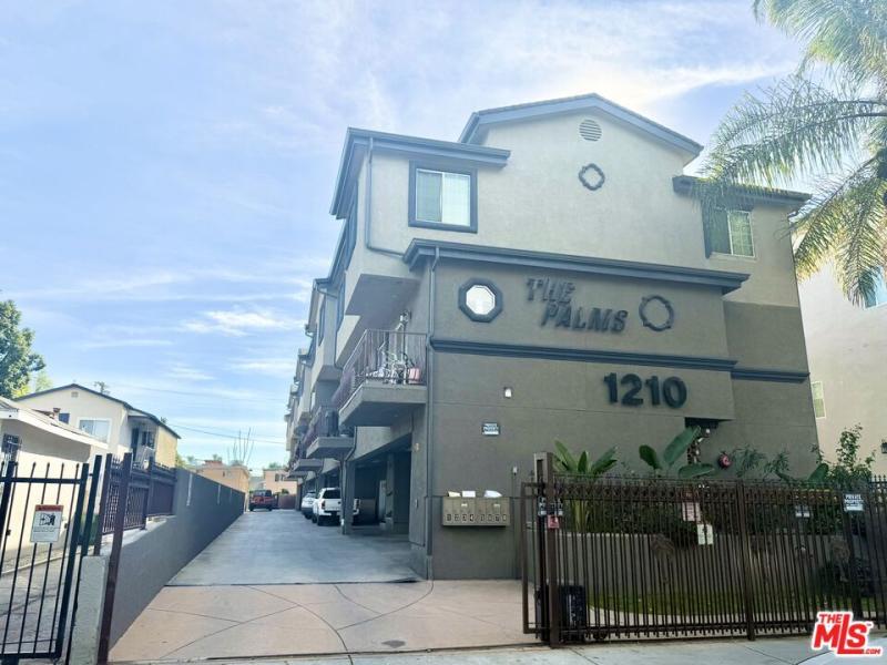 1210 W 39th ST #5 Los Angeles CA 90037 | MLS #26642339 45 MLS #26642339 image #0