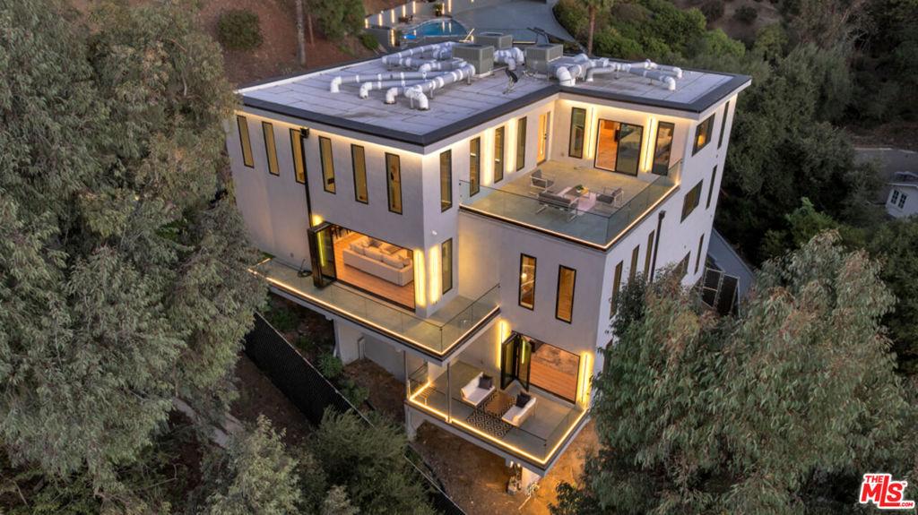 MLS #26645881 image #0