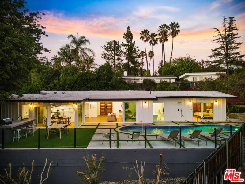 MLS #26646615 image #0