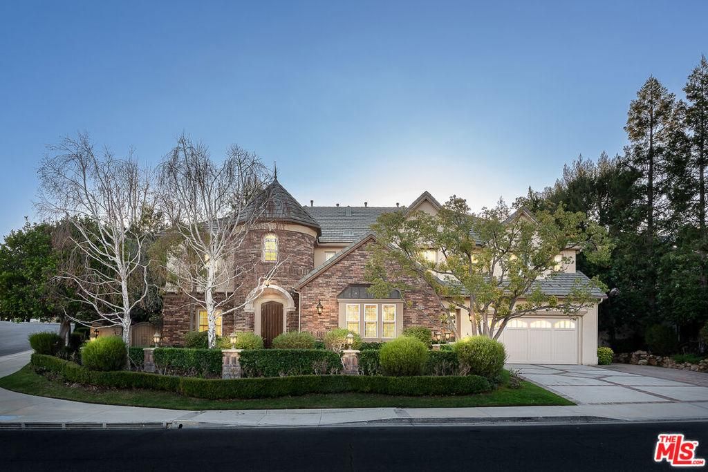 MLS #26648311 image #0