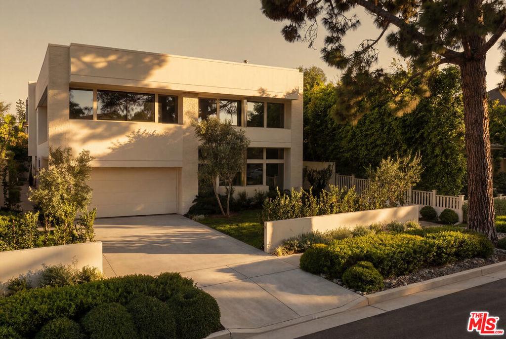 MLS #26650211 image #0