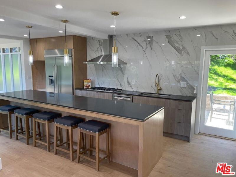 MLS #26650495 image #0