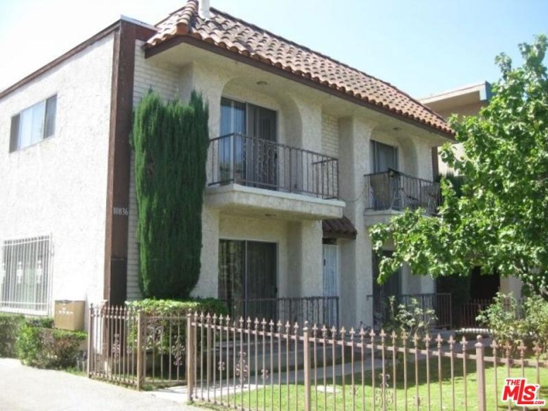 10836 CAMARILLO ST #3 North Hollywood CA 91602 | MLS #26652405 45 MLS #26652405 image #0