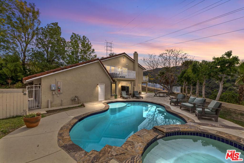 MLS #26652885 image #0