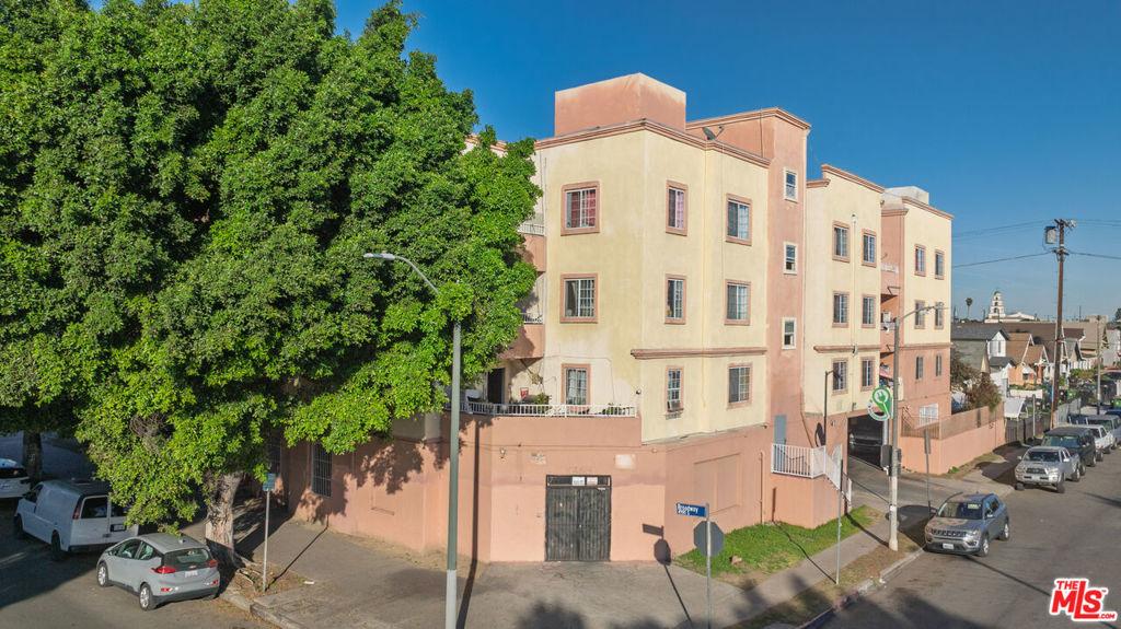 MLS #26653113 image #0